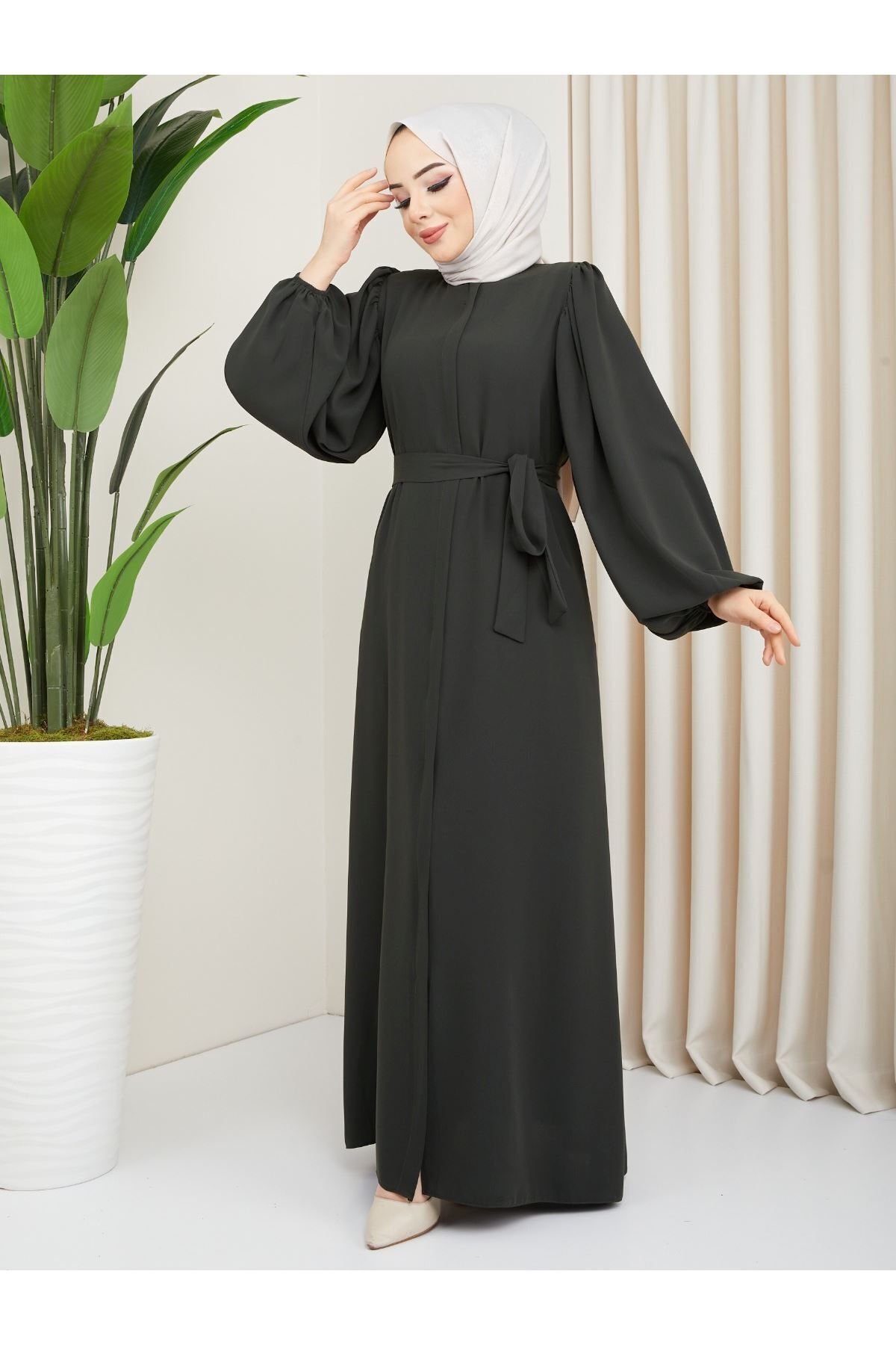 Zeynep Tesettür Ebrar Model Abaya - Asker Yeşili Siyah-161 - Z-133